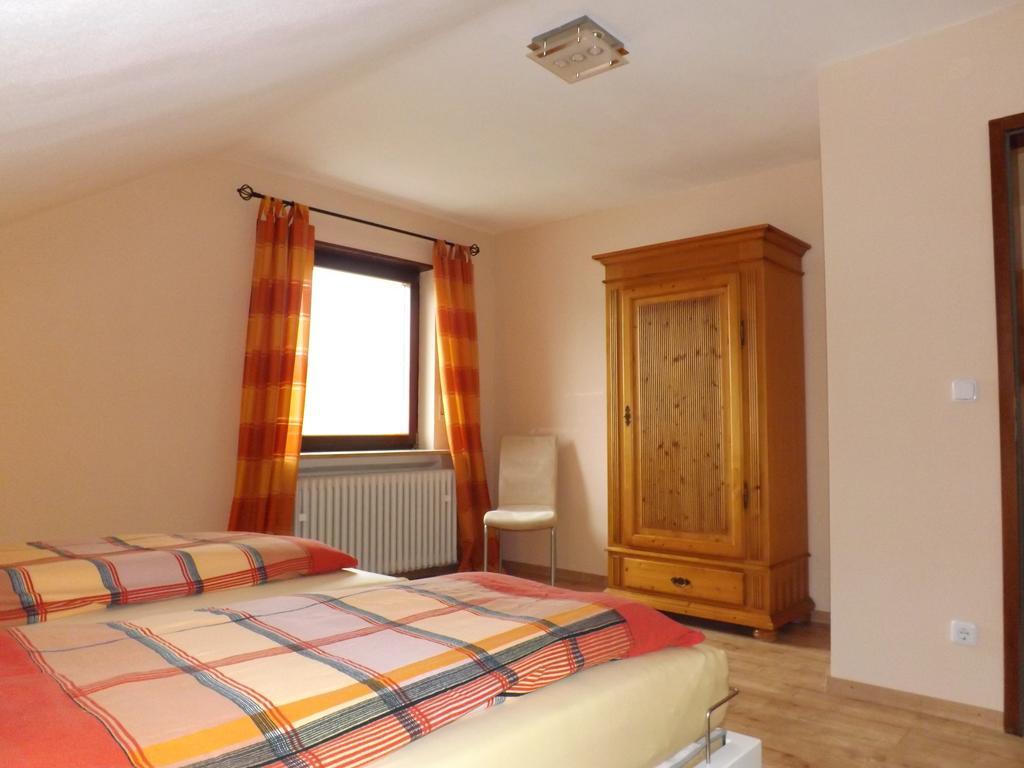 Feriendomizil Am Rheinbogen Apartment Altlussheim Екстериор снимка